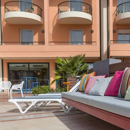 Flisvos Hotel Tolón