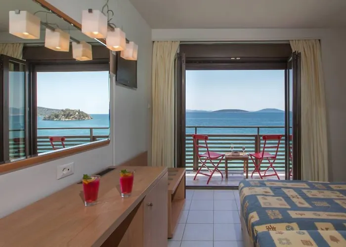 Hotel Flisvos Tolón