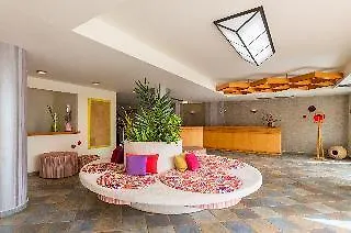 Hotel Flisvos 3*