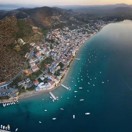 Отель Flisvos 3*