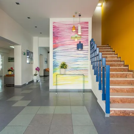 Отель Flisvos Толон