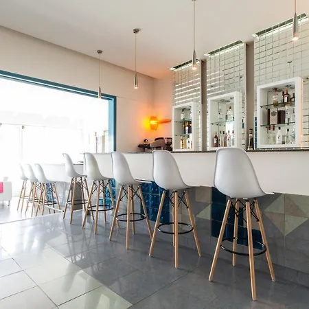 Hotel Flisvos 3*