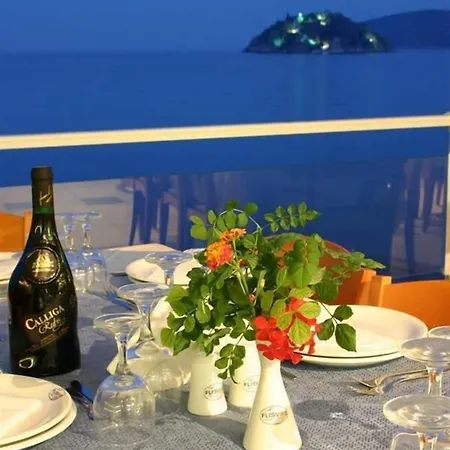 Отель Flisvos Толон