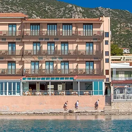 Flisvos Hotel 3*