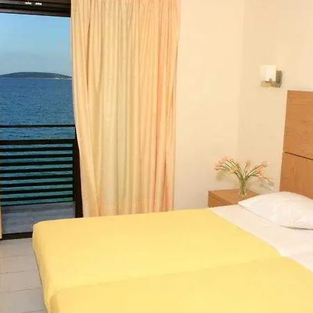 Flisvos Hotel Tolón