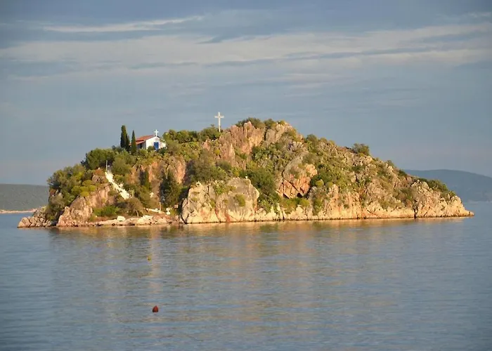 ホテル Flisvos トロン