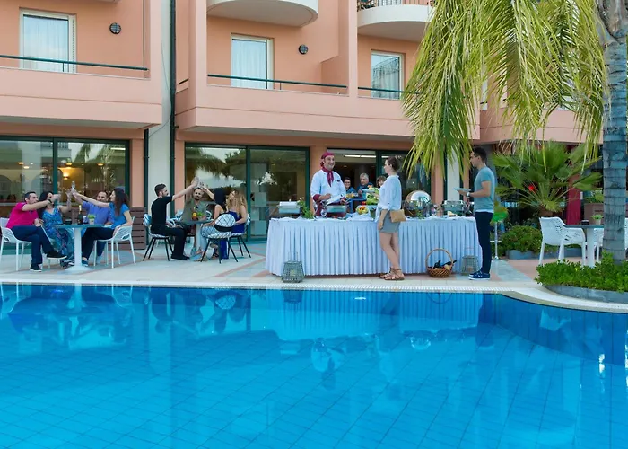 Flisvos ホテル トロン