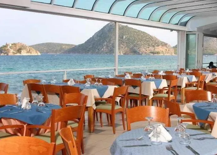 Flisvos 3* トロン